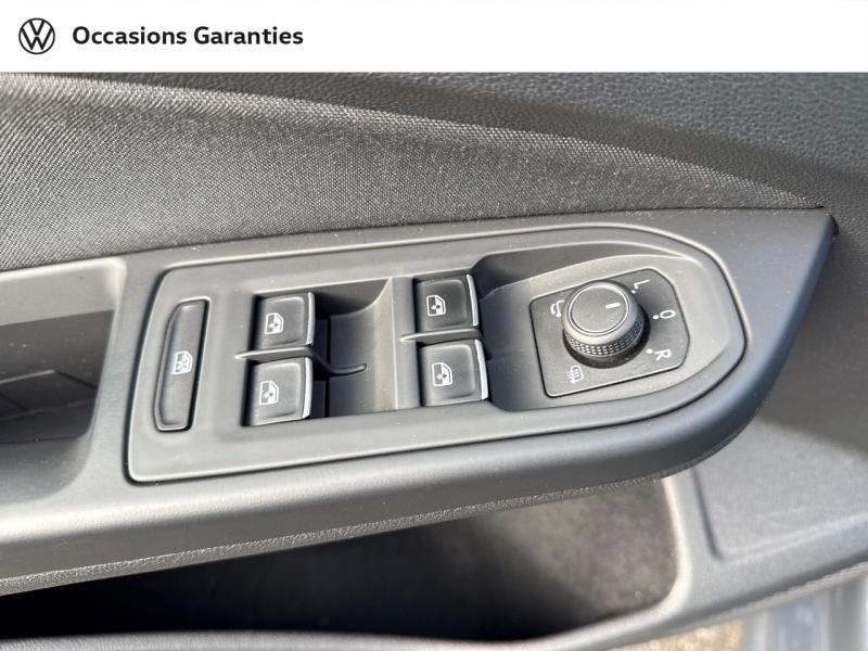 Voitures occasions VOLKSWAGEN GOLF Life 1st Mozac