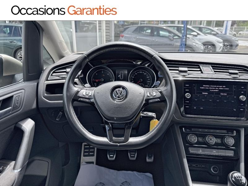 Voitures occasions VOLKSWAGEN TOURAN Connect Mozac