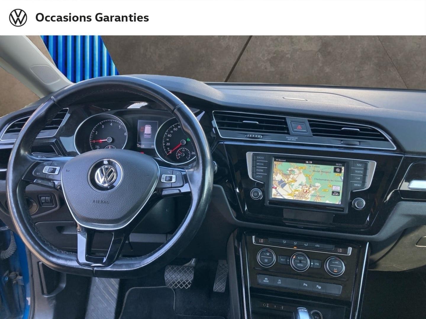 Voitures occasions VOLKSWAGEN TOURAN R-Line Mozac