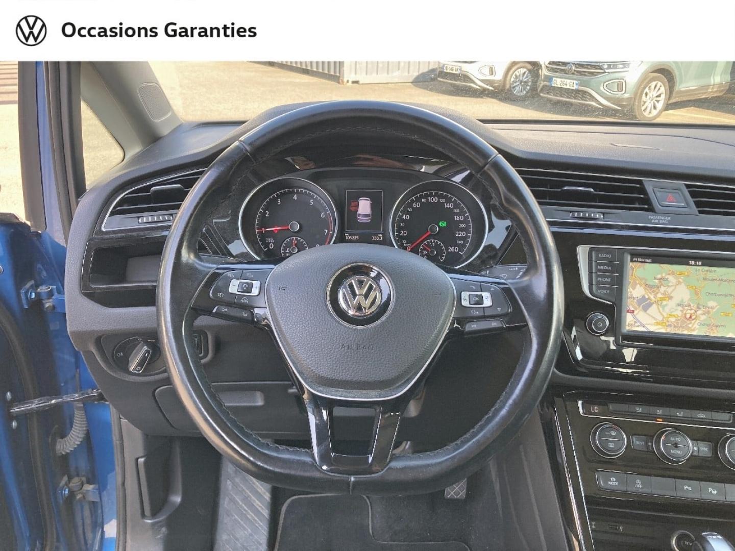 Voitures occasions VOLKSWAGEN TOURAN R-Line Mozac