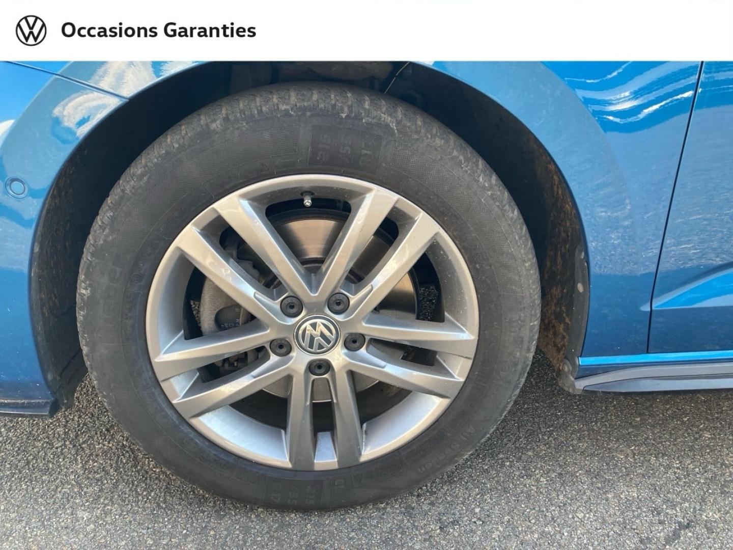 Voitures occasions VOLKSWAGEN TOURAN R-Line Mozac