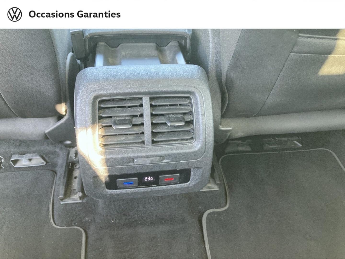 Voitures occasions VOLKSWAGEN TOURAN R-Line Mozac