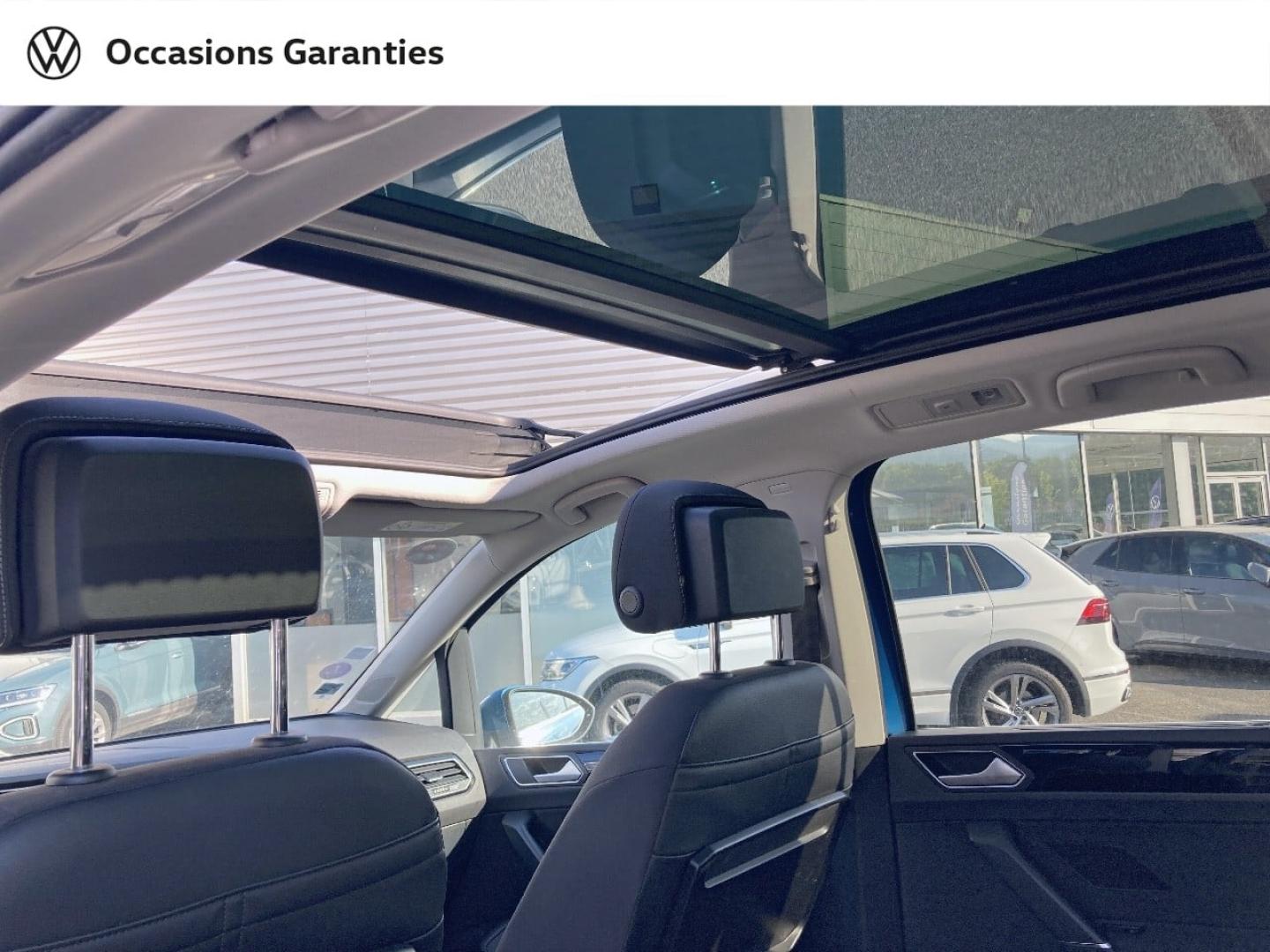Voitures occasions VOLKSWAGEN TOURAN R-Line Mozac