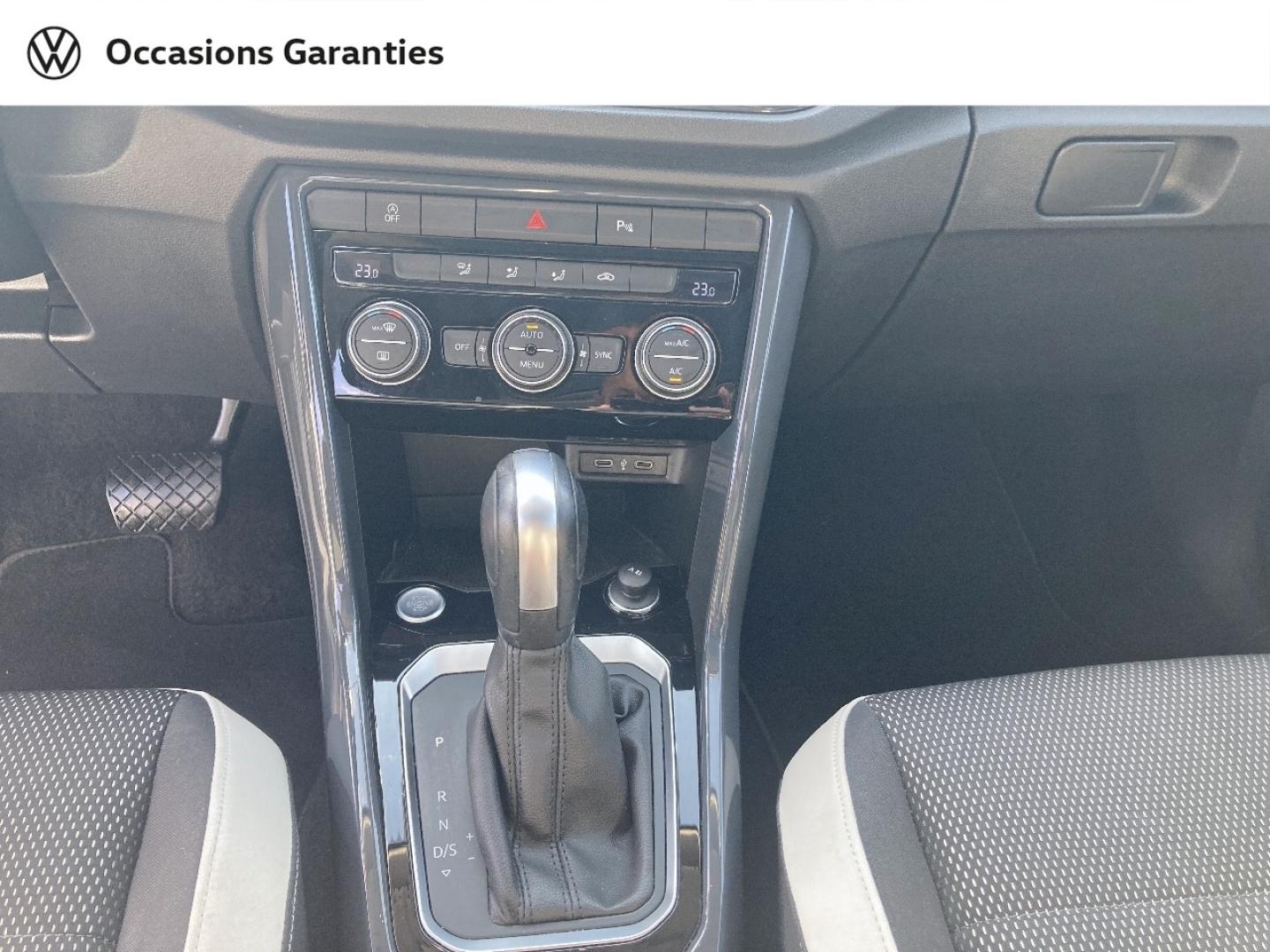 Voitures occasions VOLKSWAGEN T-ROC Carat Mozac