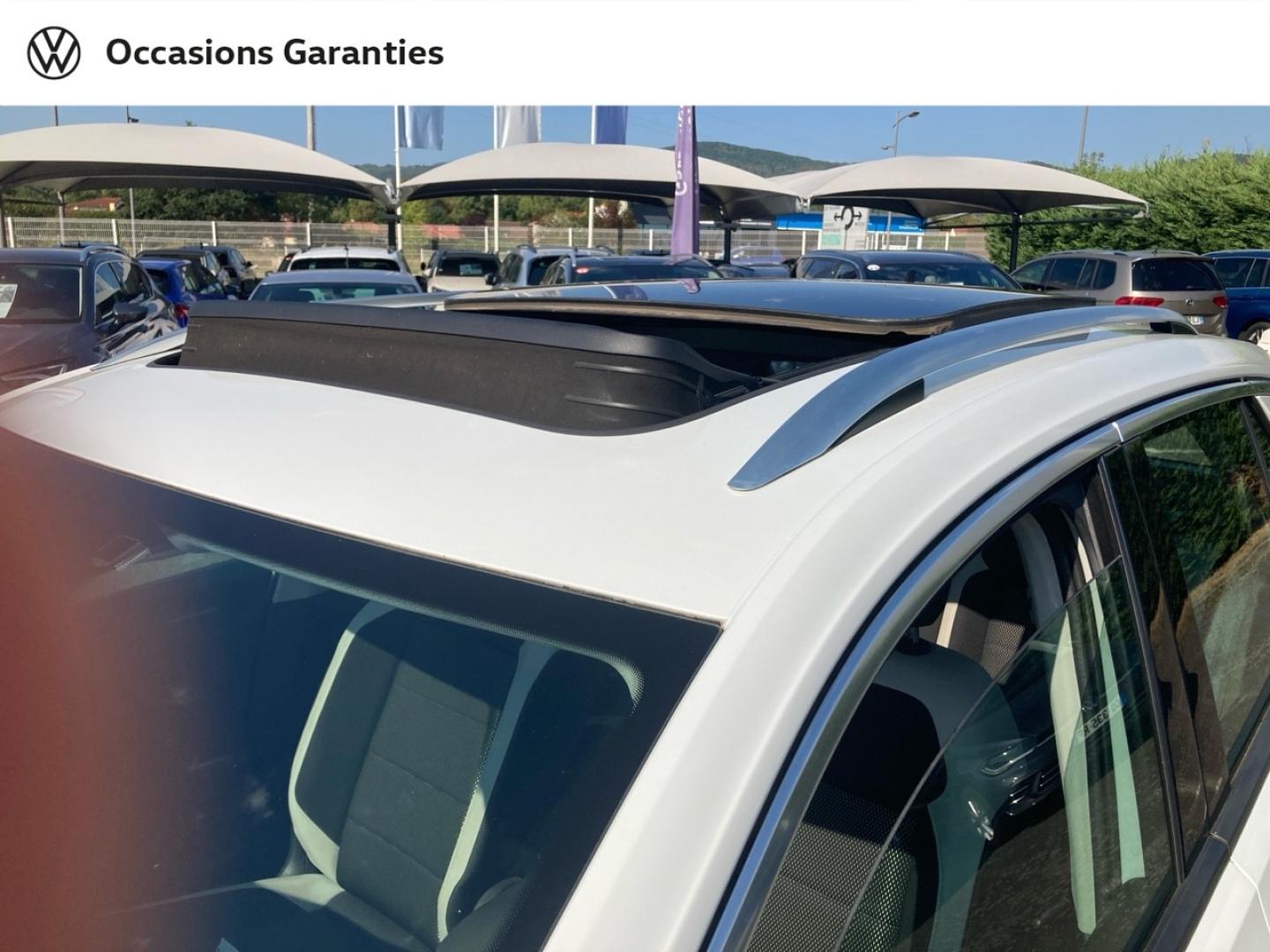 Voitures occasions VOLKSWAGEN T-ROC Carat Mozac