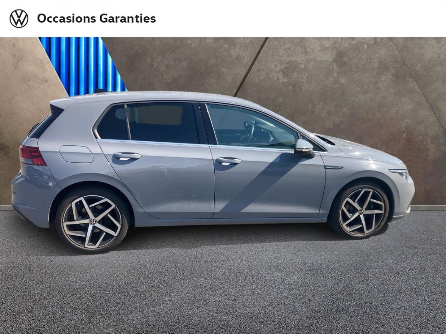 Voitures occasions VOLKSWAGEN GOLF Style Mozac
