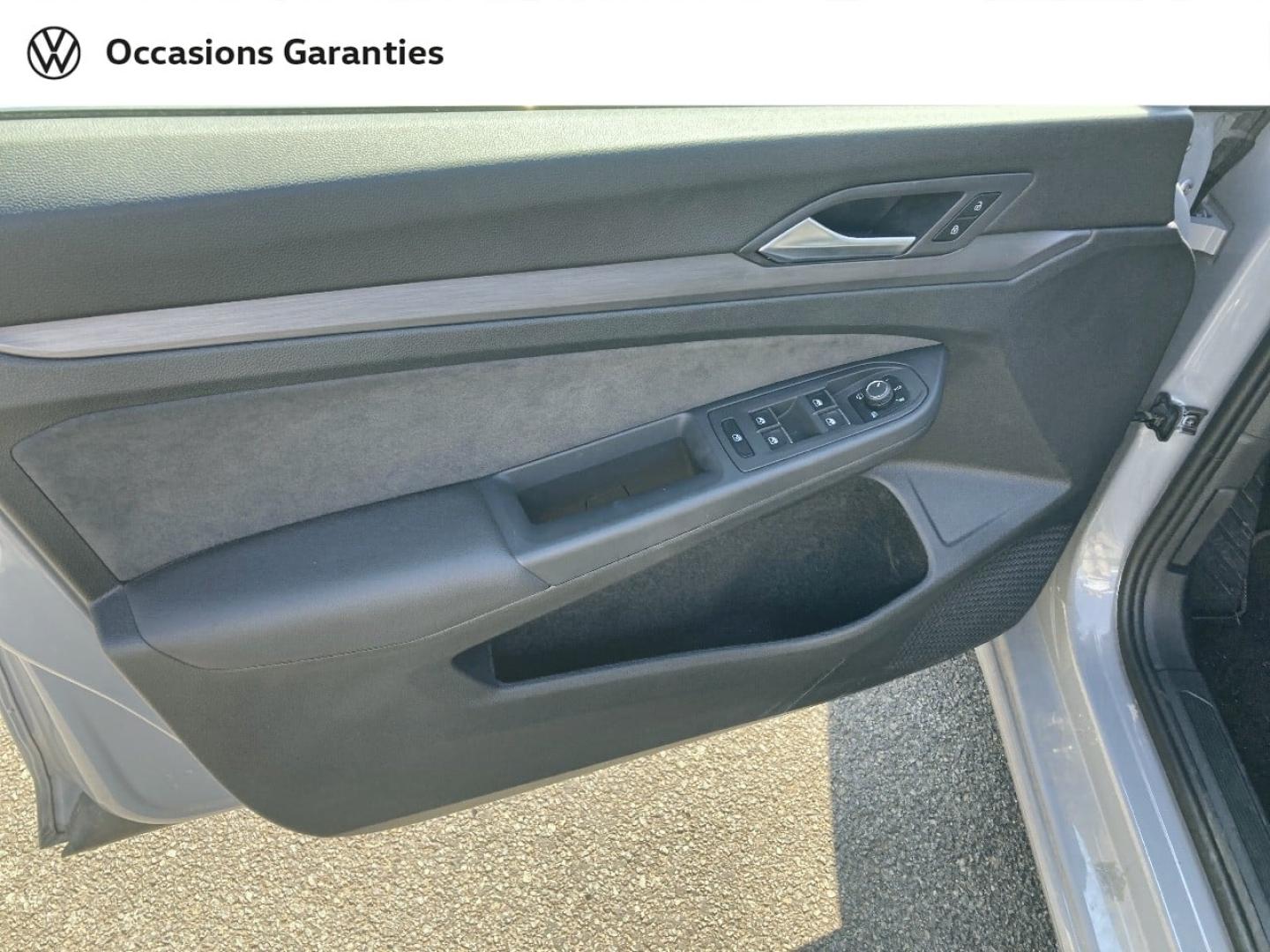 Voitures occasions VOLKSWAGEN GOLF Style Mozac