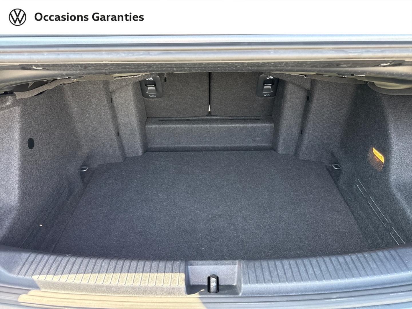 Voitures occasions VOLKSWAGEN T-Roc Cabriolet Edition Grey Mat Mozac