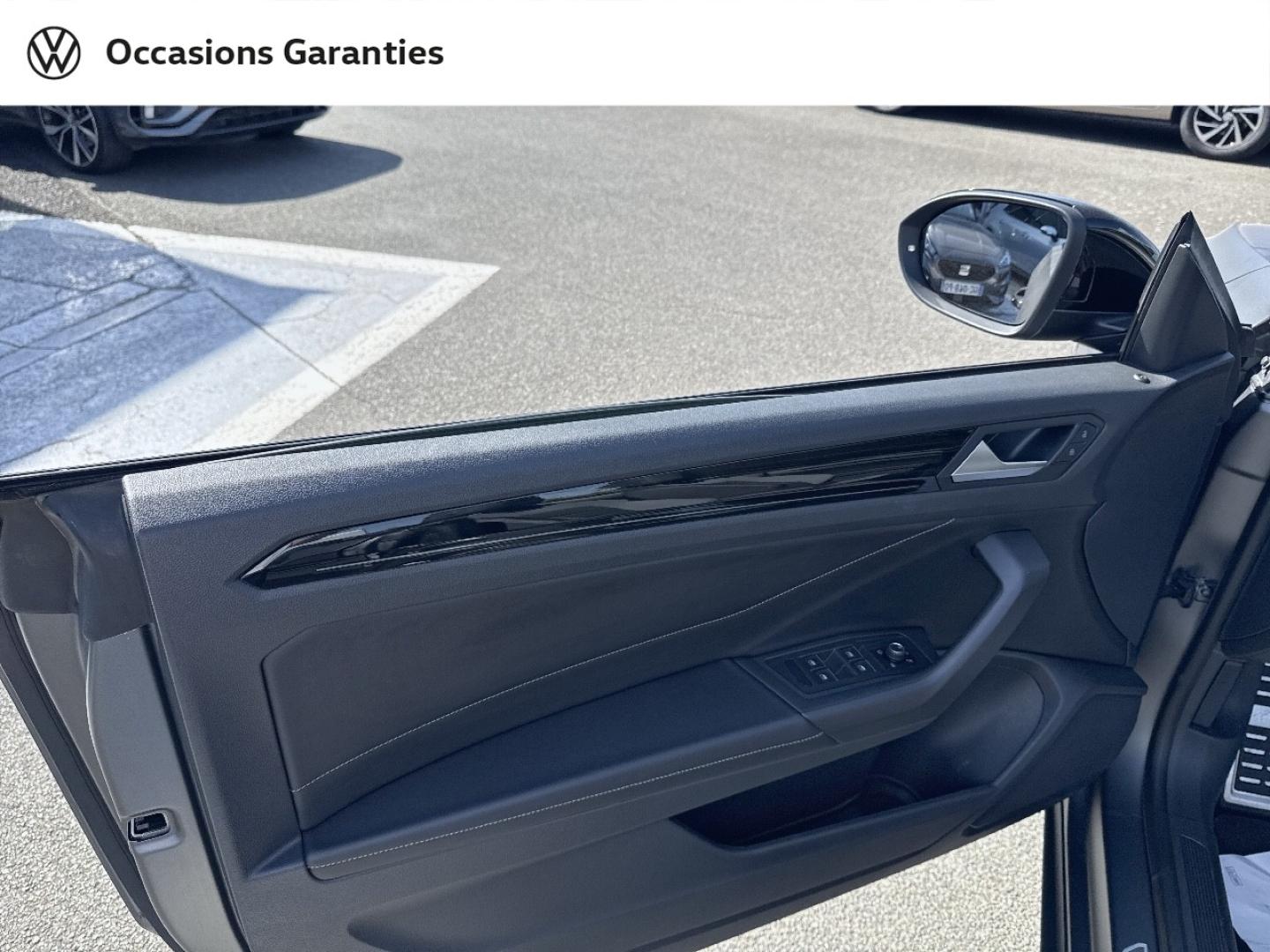 Voitures occasions VOLKSWAGEN T-Roc Cabriolet Edition Grey Mat Mozac