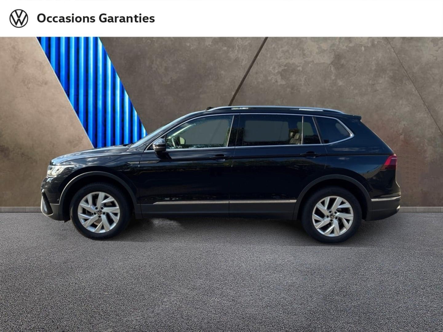 Voitures occasions VOLKSWAGEN TIGUAN ALLSPACE Elegance Exclusive Clermont-Ferrand