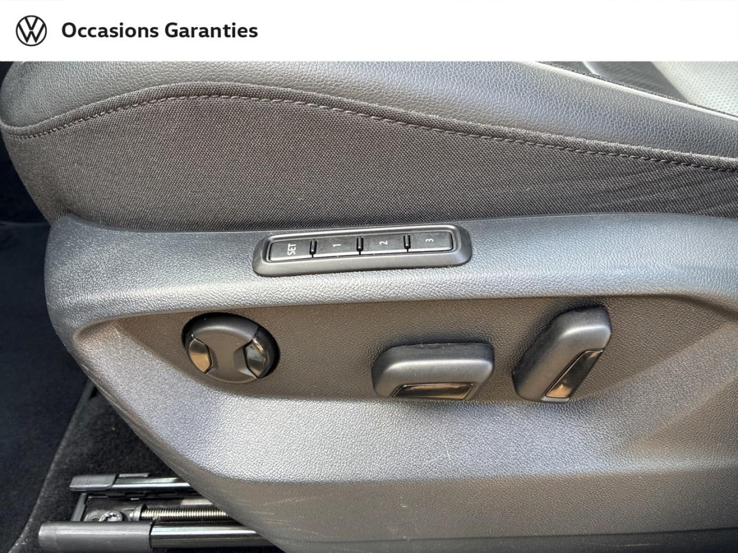 Voitures occasions VOLKSWAGEN TIGUAN ALLSPACE Elegance Exclusive Mozac
