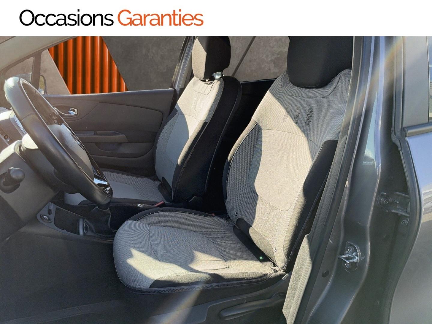 Voitures occasions RENAULT CAPTUR Cool Grey Mozac