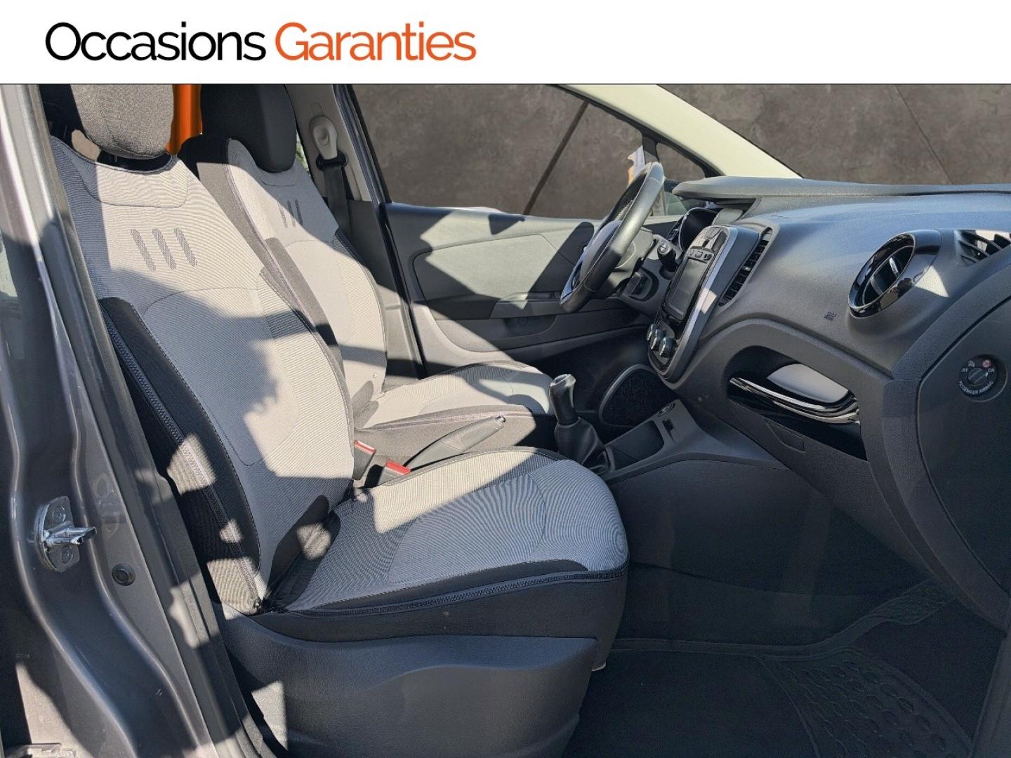 Voitures occasions RENAULT CAPTUR Cool Grey Mozac