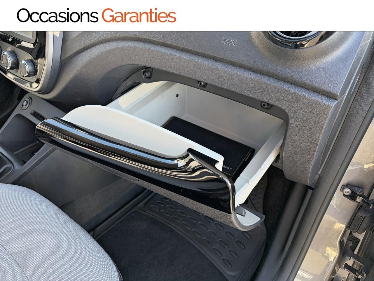 Voitures occasions RENAULT CAPTUR Cool Grey Mozac