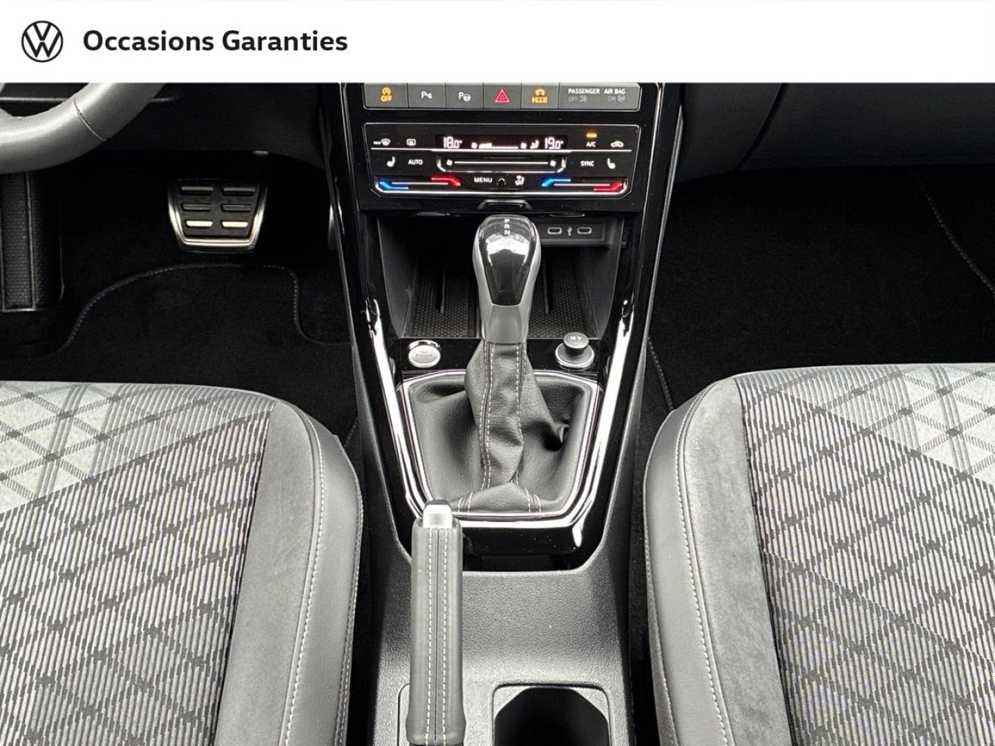Voitures occasions VOLKSWAGEN T-CROSS R-Line Edition Clermont-Ferrand
