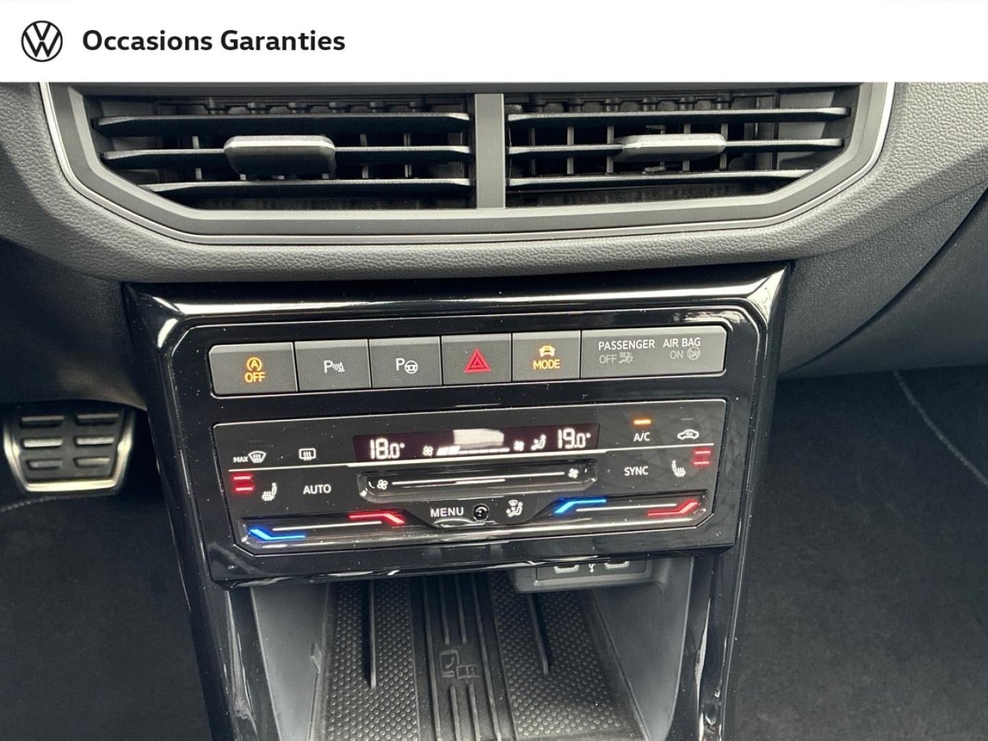 Voitures occasions VOLKSWAGEN T-CROSS R-Line Edition Clermont-Ferrand