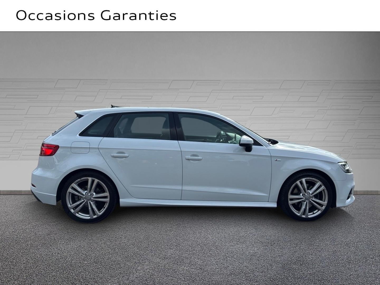 Voitures occasions Audi A3 Sportback S line Plus Mozac