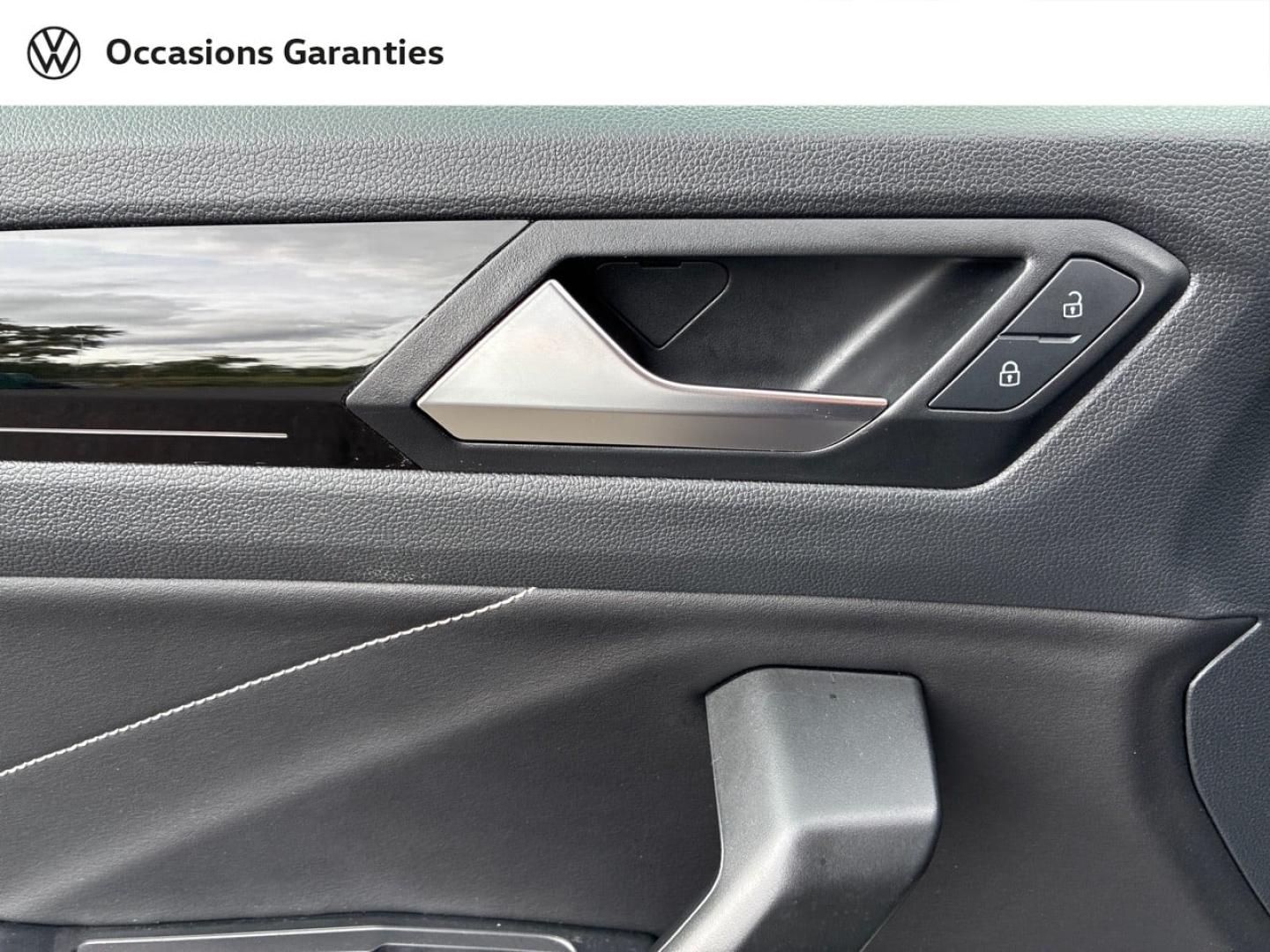 Voitures occasions VOLKSWAGEN T-ROC R-Line Mozac