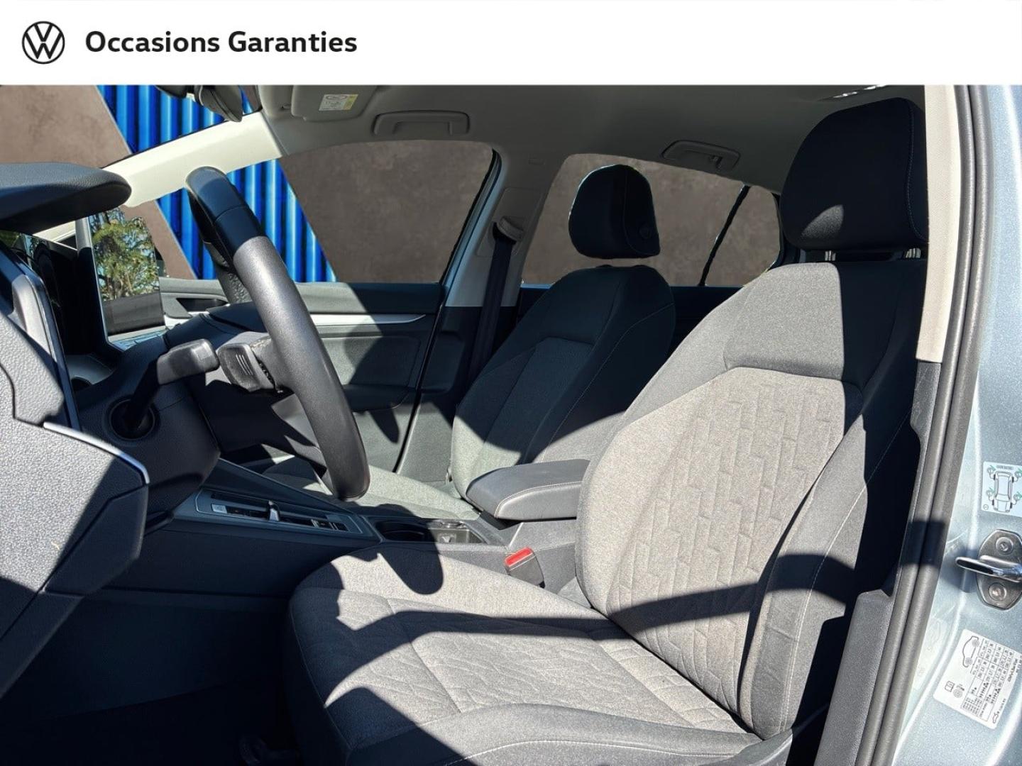 Voitures occasions VOLKSWAGEN GOLF Life Plus Mozac