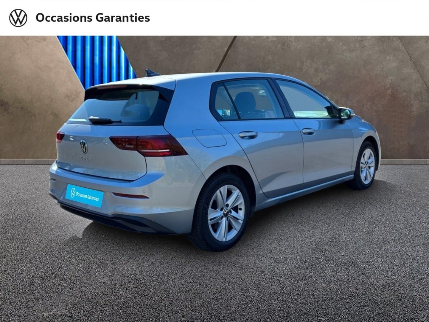 Voitures occasions VOLKSWAGEN GOLF Life Plus Mozac