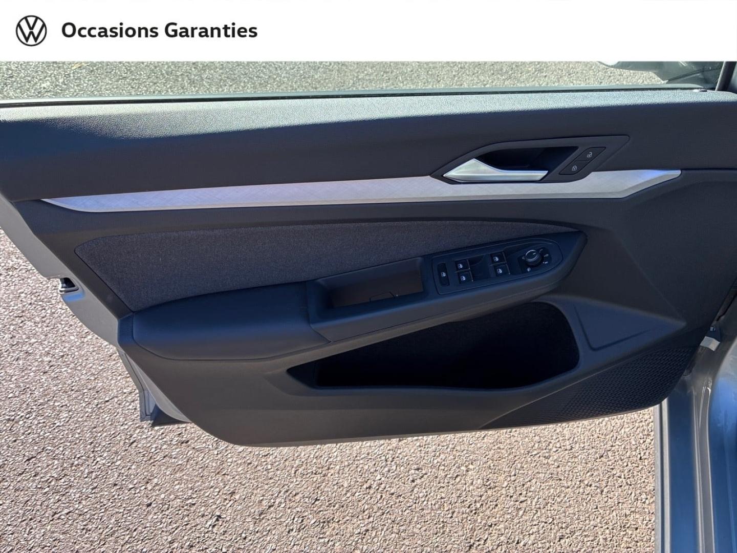 Voitures occasions VOLKSWAGEN GOLF Life Plus Mozac