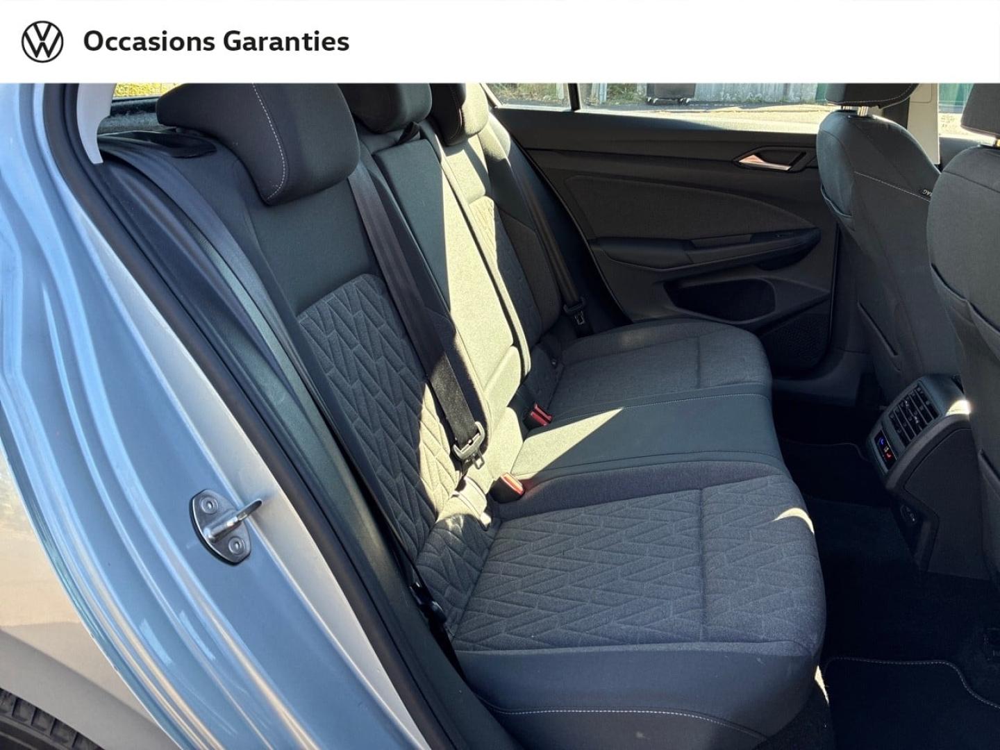 Voitures occasions VOLKSWAGEN GOLF Life Plus Mozac