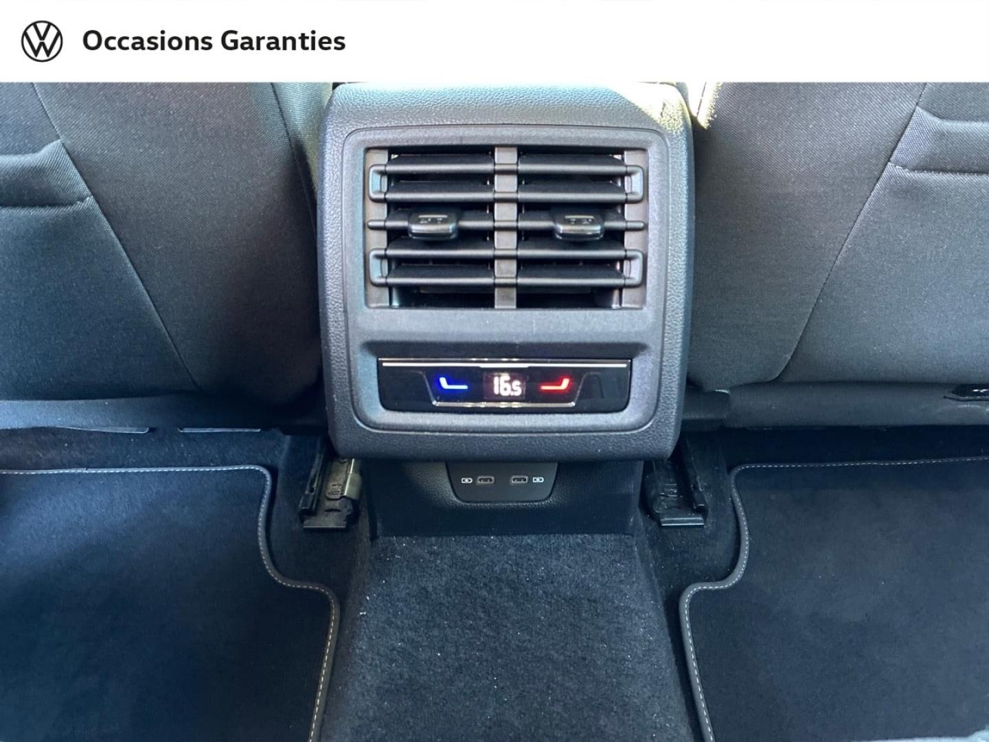 Voitures occasions VOLKSWAGEN GOLF Life Plus Mozac