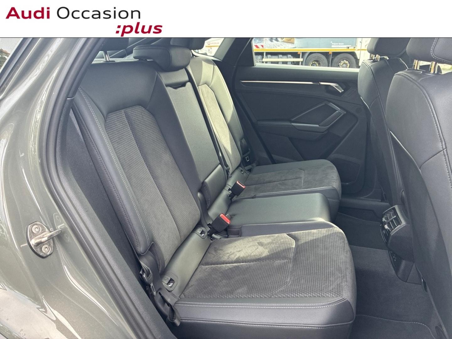 Voitures occasions Audi Q3 Sportback S line Clermont-Ferrand