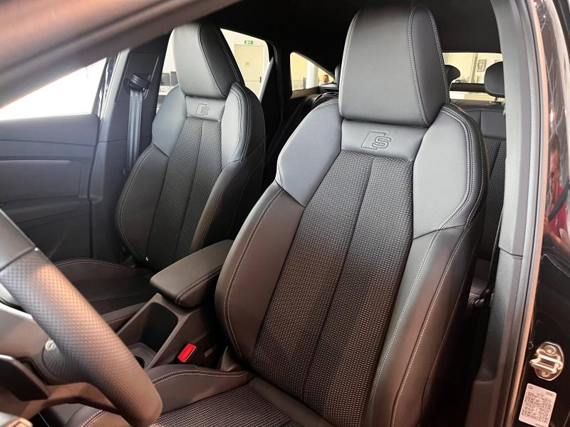 Voitures occasions Audi Q4 Sportback e-tron Base Clermont-Ferrand