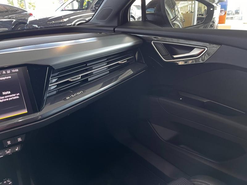 Voitures occasions Audi Q4 Sportback e-tron Base Clermont-Ferrand