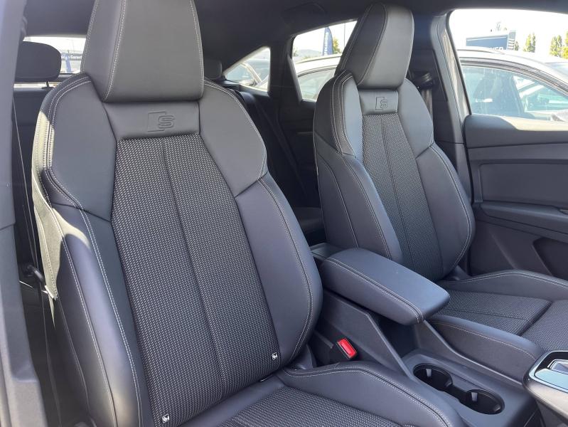 Voitures occasions Audi Q4 Sportback e-tron Base Clermont-Ferrand