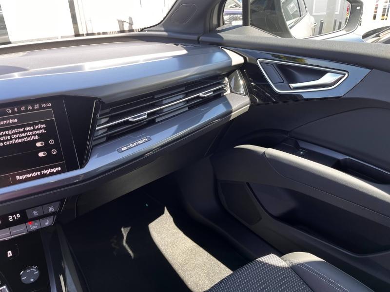 Voitures occasions Audi Q4 Sportback e-tron Base Clermont-Ferrand