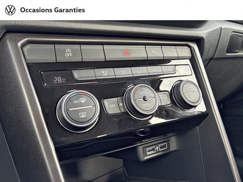 Voitures occasions VOLKSWAGEN T-ROC Lounge Clermont-Ferrand