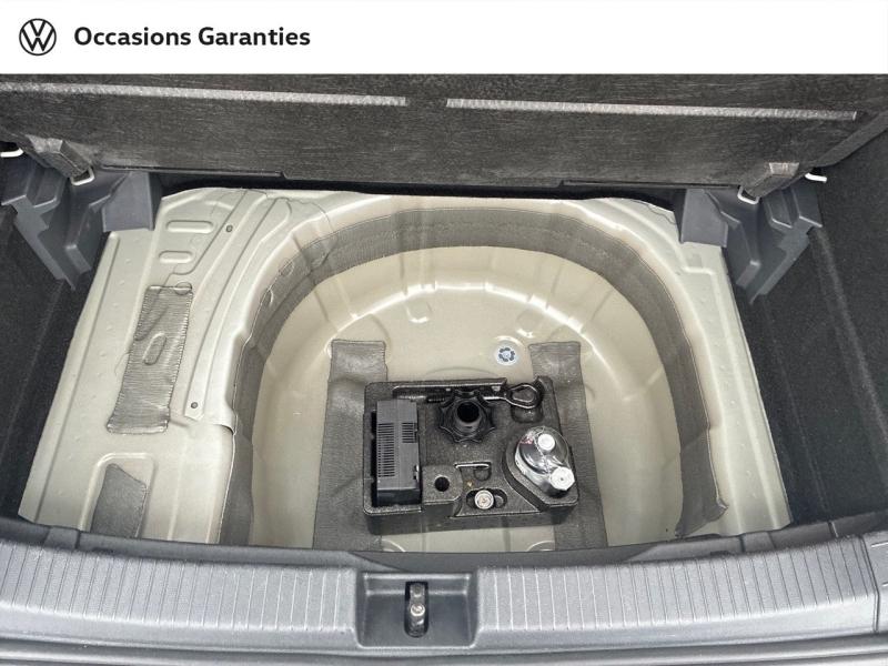 Voitures occasions VOLKSWAGEN T-CROSS R-Line Clermont-Ferrand