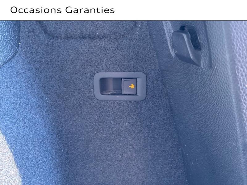 Voitures occasions ŠKODA KAROQ Business Clermont-Ferrand