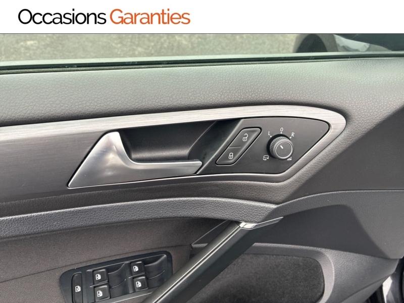 Voitures occasions VOLKSWAGEN GOLF Carat Clermont-Ferrand
