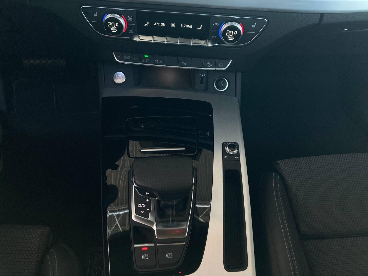 Voitures occasions Audi Q5 Sportback S line Clermont-Ferrand