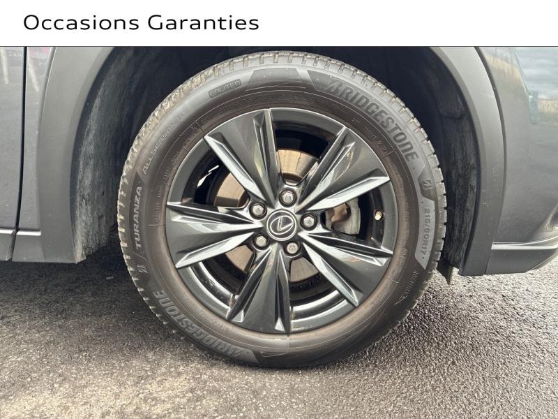 Voitures occasions LEXUS UX Luxe Plus Clermont-Ferrand