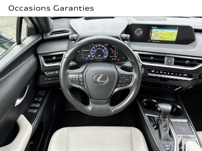 Voitures occasions LEXUS UX Luxe Plus Clermont-Ferrand