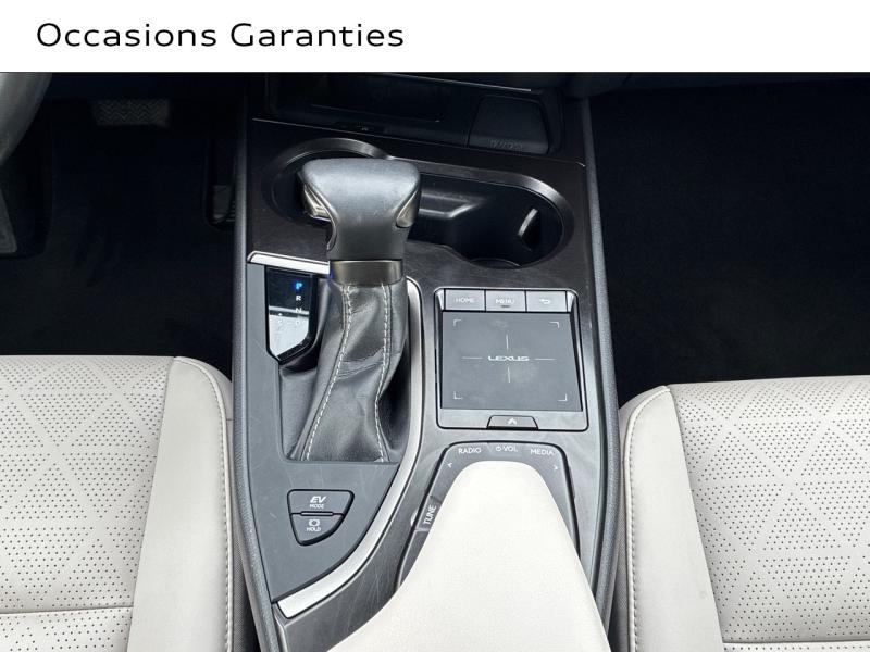 Voitures occasions LEXUS UX Luxe Plus Clermont-Ferrand