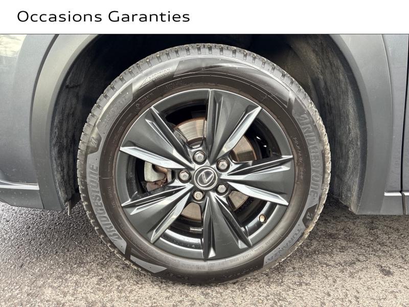 Voitures occasions LEXUS UX Luxe Plus Clermont-Ferrand