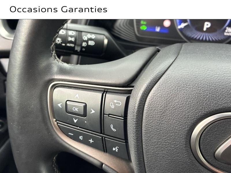 Voitures occasions LEXUS UX Luxe Plus Clermont-Ferrand