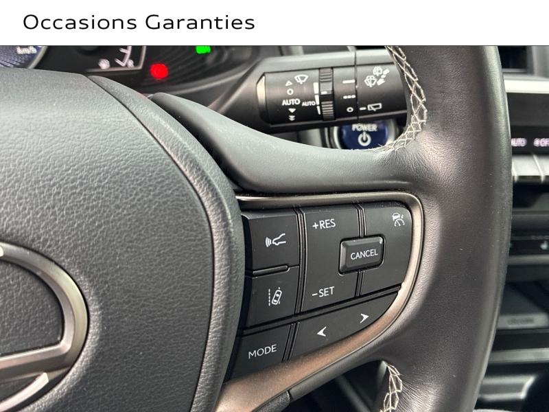 Voitures occasions LEXUS UX Luxe Plus Clermont-Ferrand