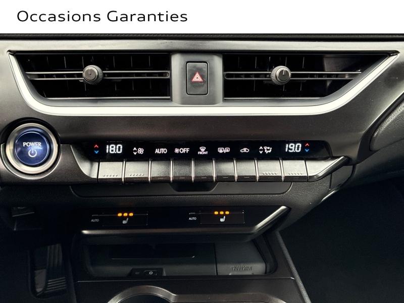 Voitures occasions LEXUS UX Luxe Plus Clermont-Ferrand
