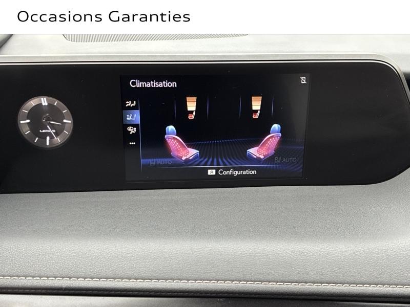 Voitures occasions LEXUS UX Luxe Plus Clermont-Ferrand