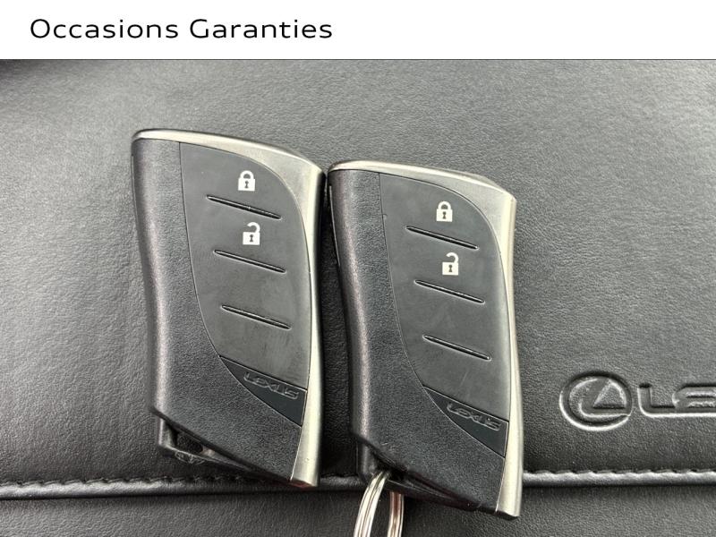 Voitures occasions LEXUS UX Luxe Plus Clermont-Ferrand
