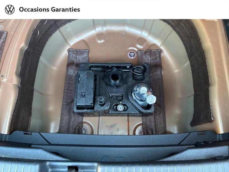 Voitures occasions VOLKSWAGEN T-CROSS R-Line Tech Clermont-Ferrand