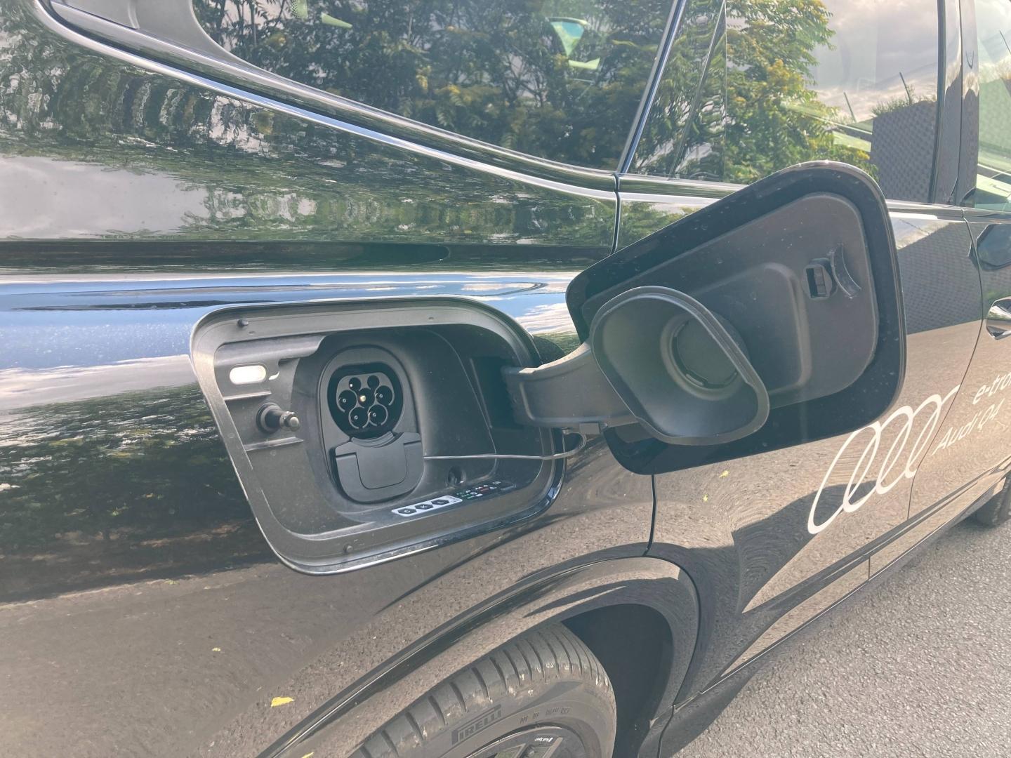 Voitures occasions Audi Q4 Sportback e-tron Base Clermont-Ferrand
