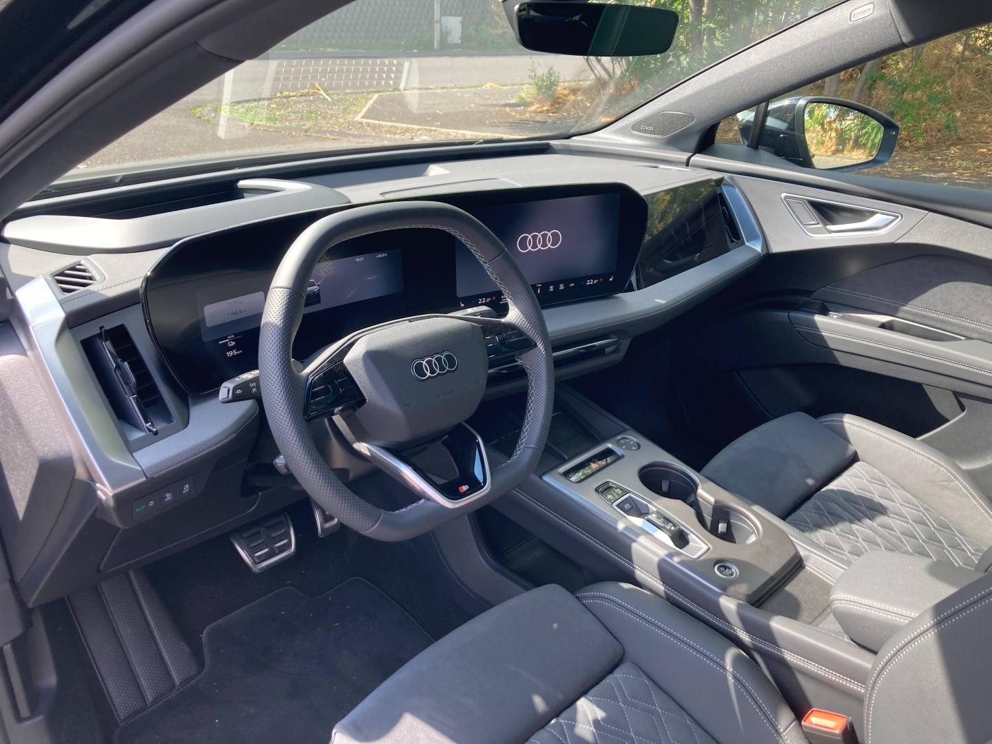 Voitures occasions Audi Q4 Sportback e-tron Base Clermont-Ferrand