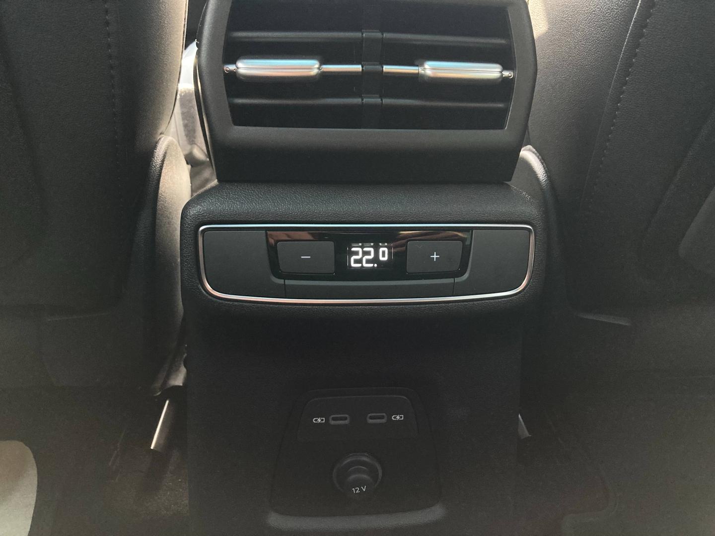 Voitures occasions Audi Q4 Sportback e-tron Base Clermont-Ferrand